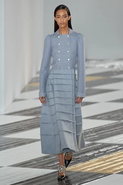 Look 3